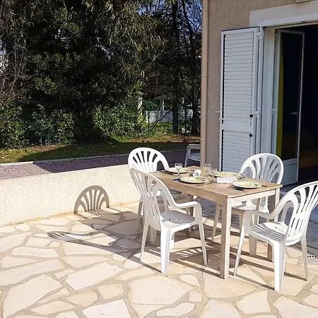 Maison De 2 Chambres A Lucciana Avec Magnifique Vue Sur La Montagne Jardin Clos Et Wifi A 5 Km De La Plage *